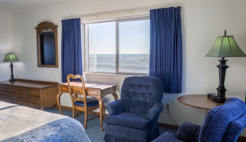 Lakeside Deluxe King Bed