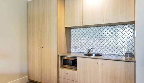 Estudio, 1 cama de matrimonio grande