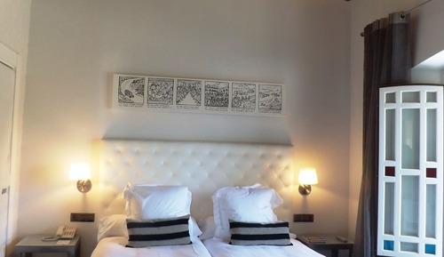 Classical Room