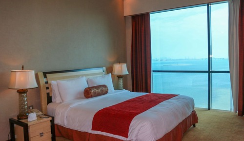 One Bedroom suite with Sea View