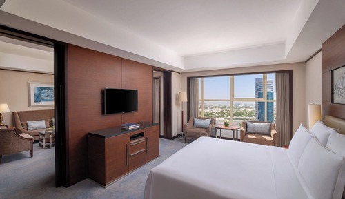 Suite ejecutiva, 1 habitación, Acceso al salón del club, vistas a la ciudad