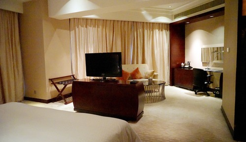 Habitación, 1 cama de matrimonio grande, vistas a la ciudad
