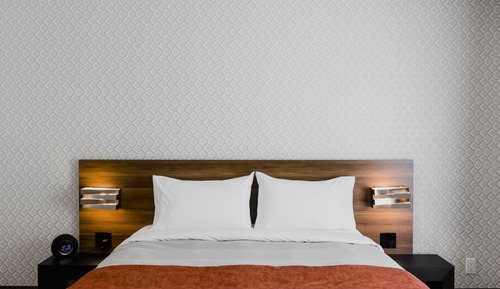 Habitación superior, 1 cama de matrimonio, frigorífico y microondas (Signature Plus)