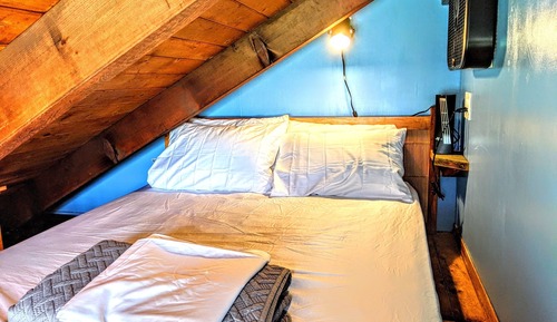 Habitación cuádruple, 2 camas de matrimonio, baño compartido