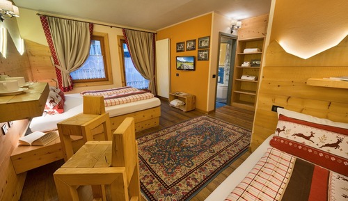 Habitación superior, bañera de hidromasaje, vistas a la montaña