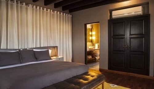 Rooftop Suite, city view