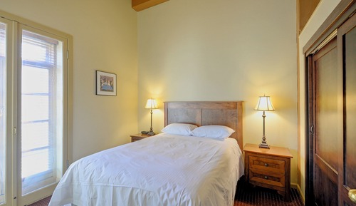 Suite, 2 Bedrooms with Stairs