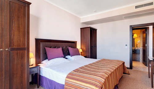 Apartamento (2 Adults + 2 Children)