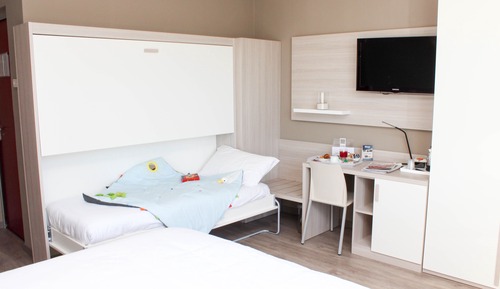 Habitación con 2 camas individuales