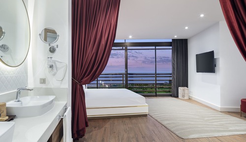 King Suite