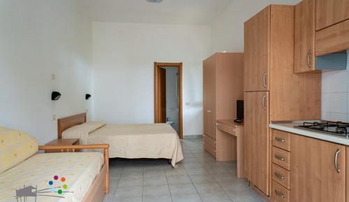 Estudio, junto a la montaña (Perla)