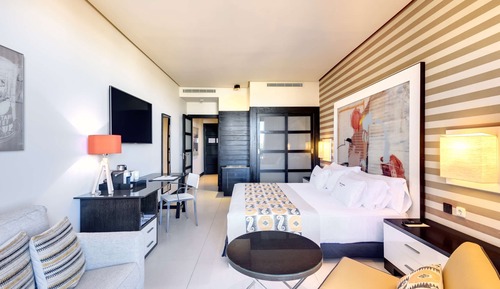 Habitación Deluxe, vistas al jardín (2 Adults and 1 Child)