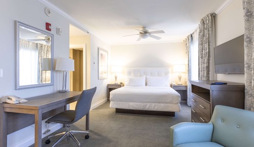 Estudio, 1 cama de matrimonio grande con sofá cama