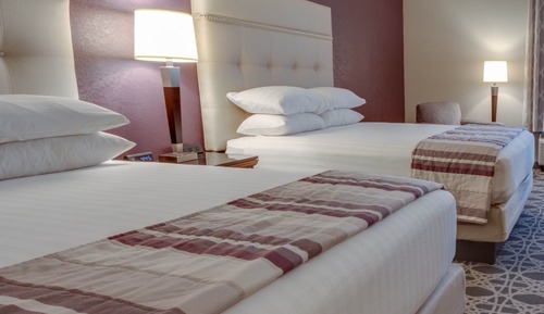 Habitación Deluxe, 2 camas de matrimonio, frigorífico y microondas
