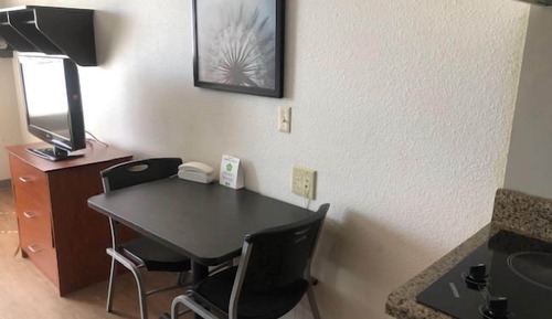 Estudio estándar, no fumadores, frigorífico y microondas