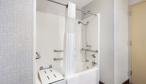Habitación, 1 cama de matrimonio grande, no fumadores (Mobility & Hearing, Bathtub)