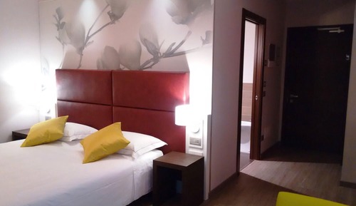 Habitación clásica con 1 cama doble o 2 individuales