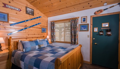 Cabaña estándar, 1 cama de matrimonio, no fumadores (The Big Blue Room)