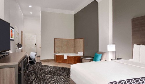 Suite, 1 cama de matrimonio grande, no fumadores, bañera de hidromasaje