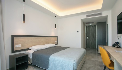 Habitación con 1 cama doble o 2 individuales