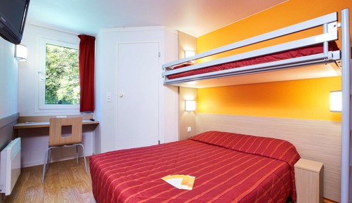 Habitación estándar, varias camas (1 Double and 1 Single bed)