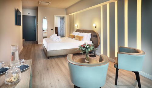Habitación Premium con 1 cama doble o 2 individuales, vistas a la colina