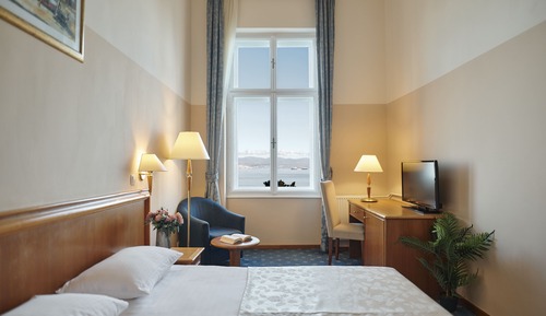 Standard Double or Twin Room with Sea View