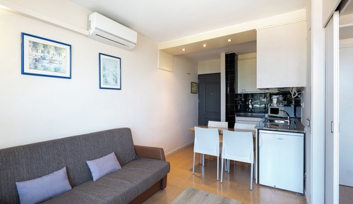 Apartamento económico, 1 habitación, balcón