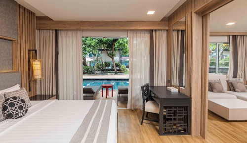 Family Room, Pool Access