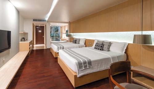 Sunset Grand Deluxe