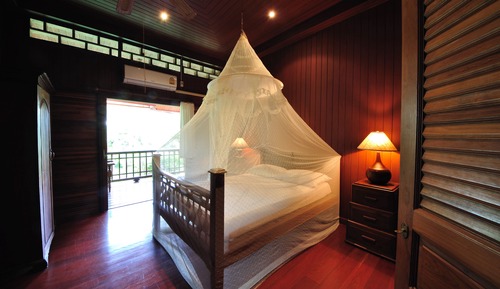 3 Bedroom Baanmai Thai Villa, Free Round-trip Boat Transfer
