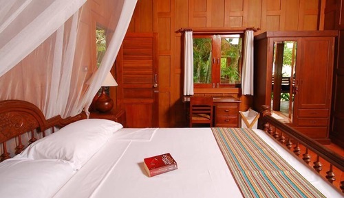 Bungalow Honeymoon Beachfront, Free Round-trip Boat Transfer