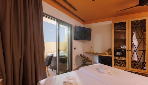 Premium Room with Steam shower and Jacuzzi