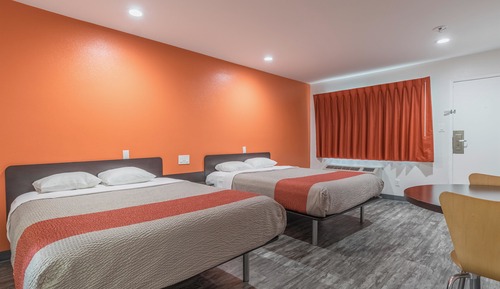 Habitación estándar, 2 camas de matrimonio, fumadores