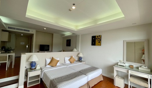 Suite (Studio)