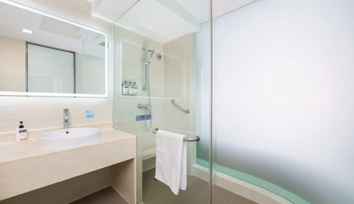 Habitación estándar, 1 cama de matrimonio grande (Atrium View)