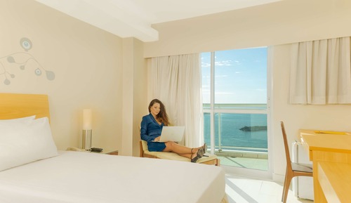 Habitación estándar, 2 camas individuales, balcón, vistas al mar