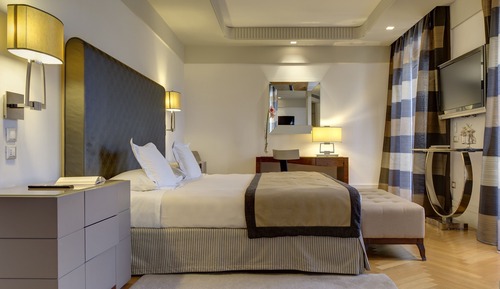 Junior Suite with Terrace and Spa Access