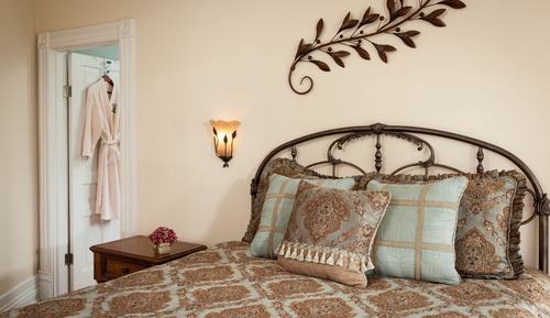 Mountain View Room
