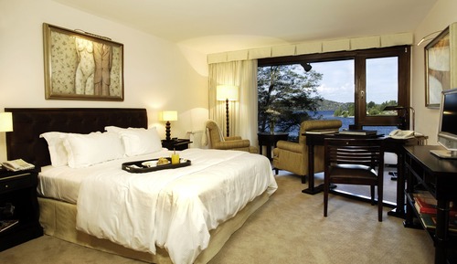 Suite, vistas al lago, en esquina (Nahuel)