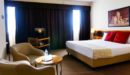 Habitación superior, 1 cama de matrimonio grande, balcón
