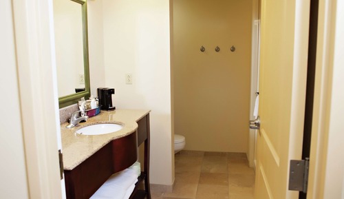Habitación, 1 cama de matrimonio grande, no fumadores, frigorífico y microondas (Walk In Shower)