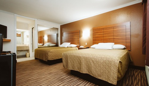 Habitación estándar doble, 2 camas dobles, fumadores