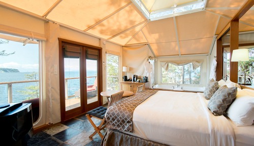 Tienda Premium, 1 cama de matrimonio grande, bañera de hidromasaje, vistas al mar