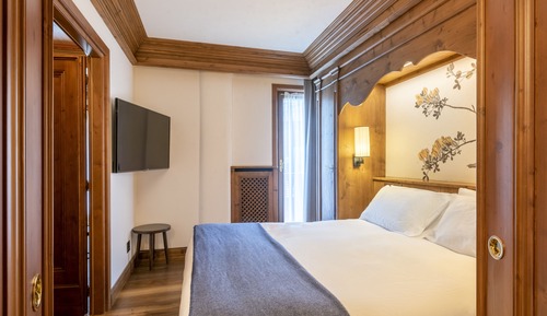 Suite junior (with SPA access)
