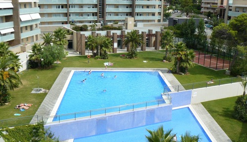 Apartamento, 2 habitaciones, vistas a la piscina