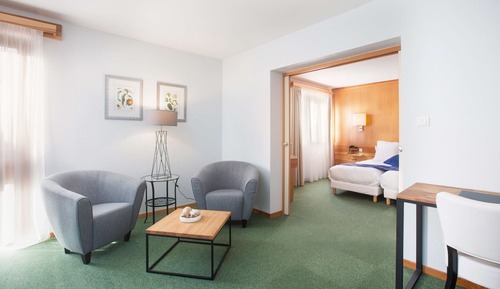 Suite, 1 cama de matrimonio grande, no fumadores (Separate Lounge)