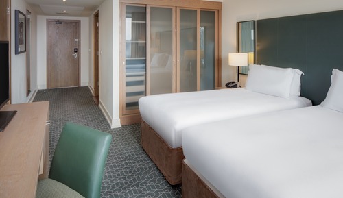 Hab. 2 camas indiv. Hilton
