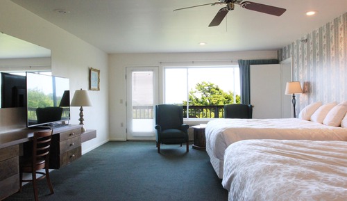 Deluxe Room, 2 King Beds (Ocean View)