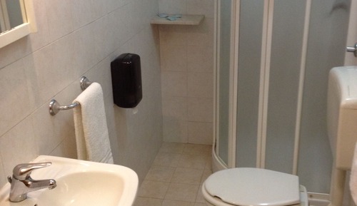 Habitación cuádruple económica